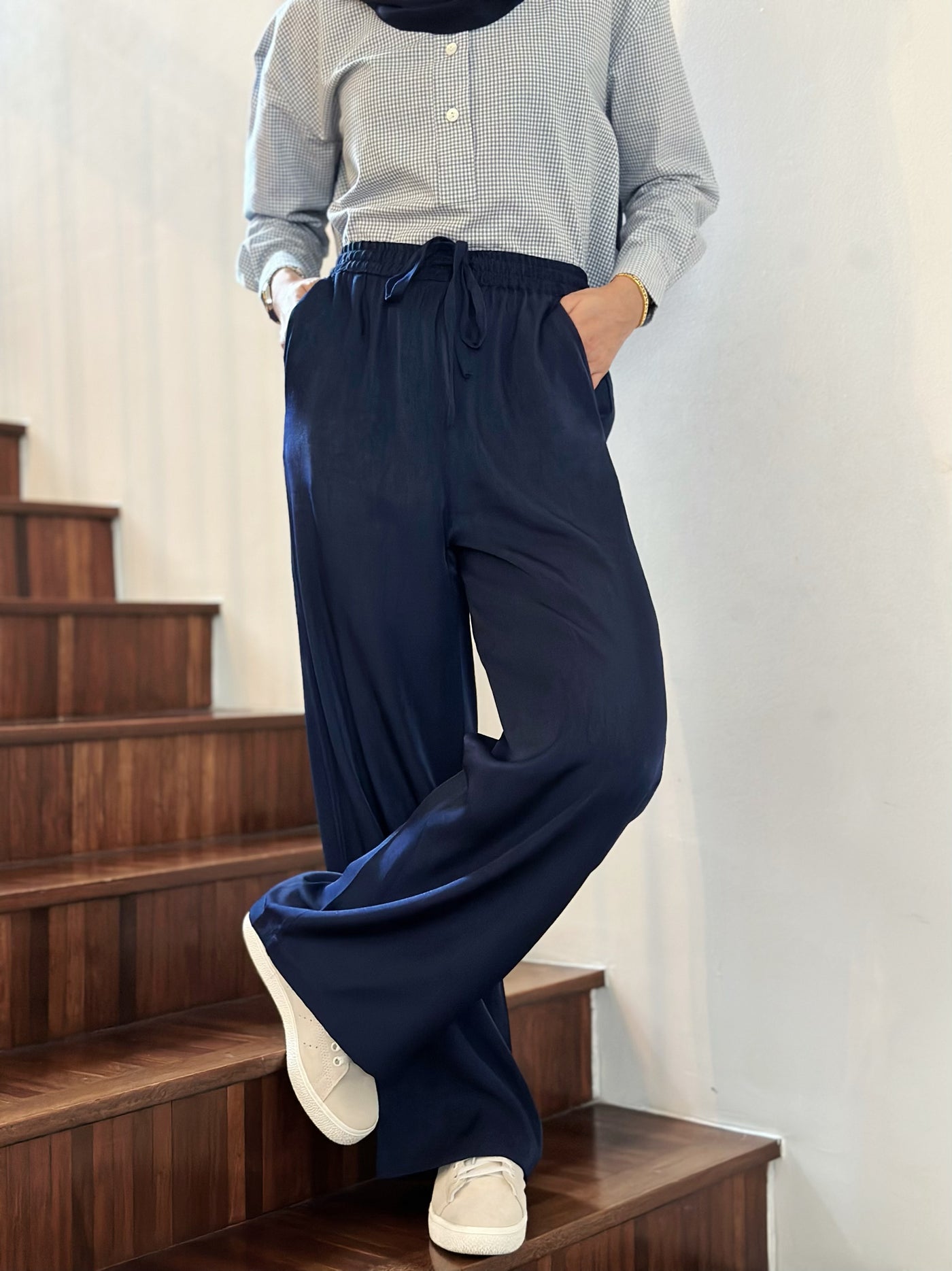 NAOMI Wideleg Trousers in Midnight Blue