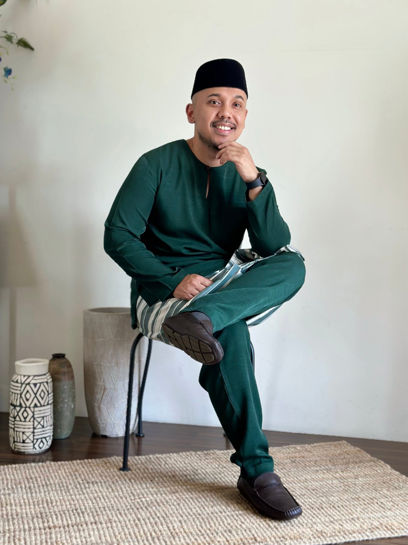 MALIK Teluk Belanga Baju Melayu Set in Emerald