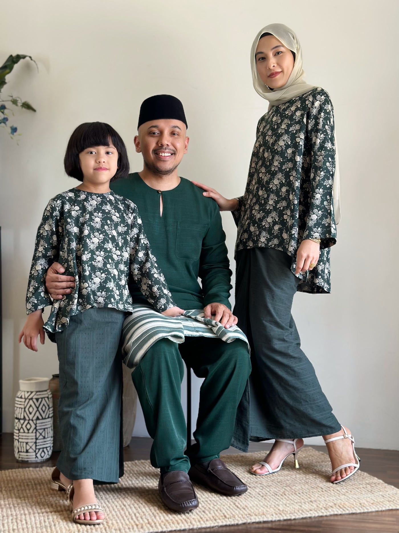 MALIK Teluk Belanga Baju Melayu Set in Emerald