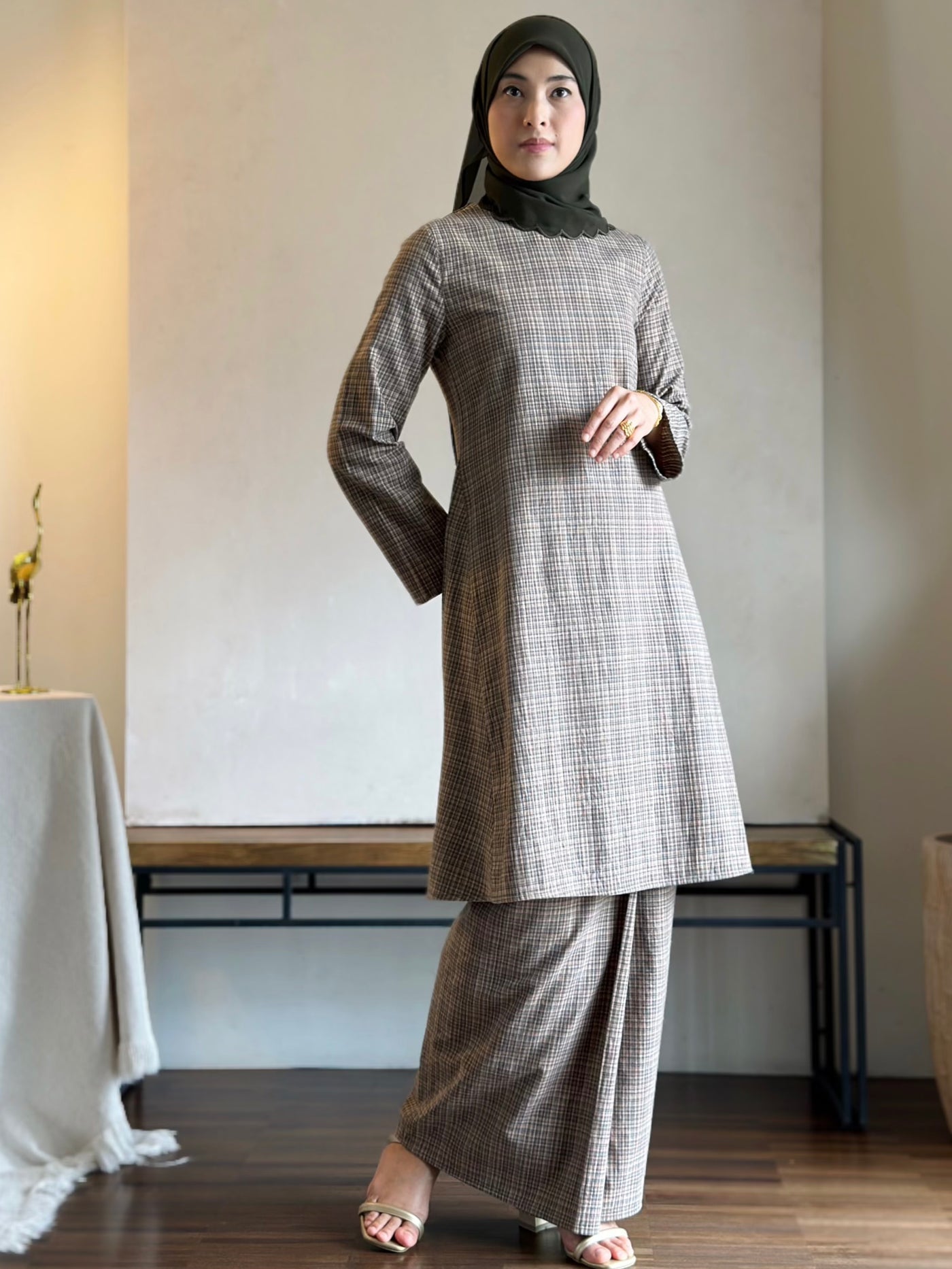 CEMPAKA Kurung Pahang Set in Tartan Checks
