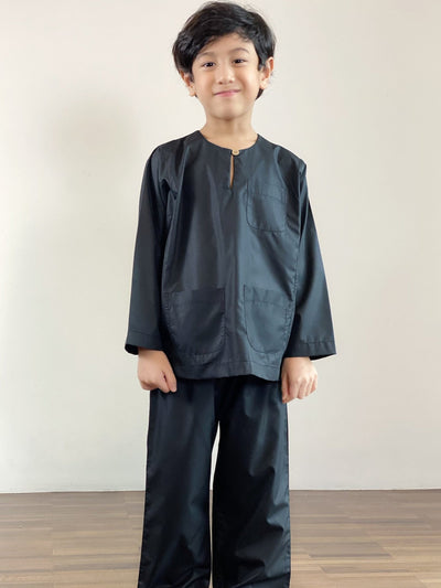 TUAH Baju Melayu Pesak Set in Black
