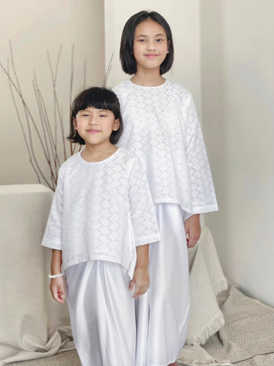 KURNIA Kurung Kedah Set in Snow